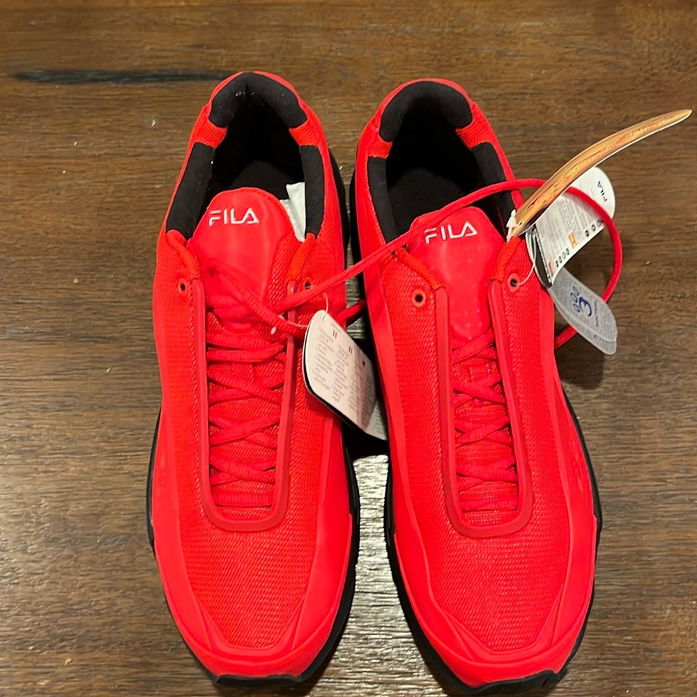 Men’s Fila Ferrari F1 shoes. Brand new 2003